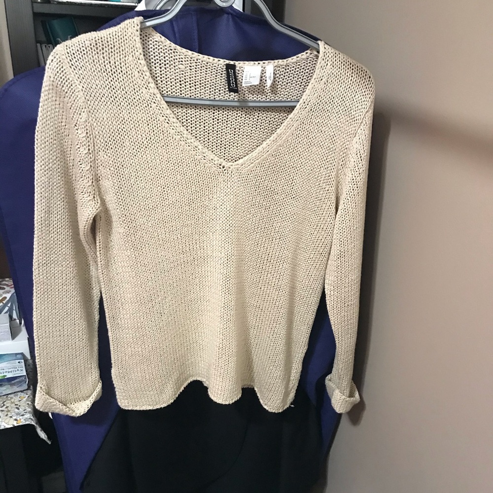 H&M  V-neck Sweater